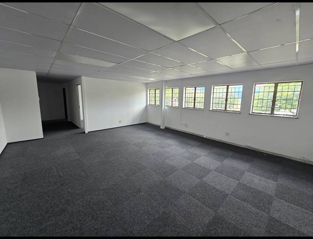331M² WAREHOUSE TO LET IN MEADOWDALE